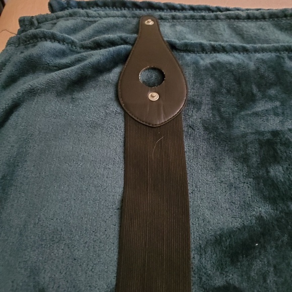 Belts - Picture 2 of 7